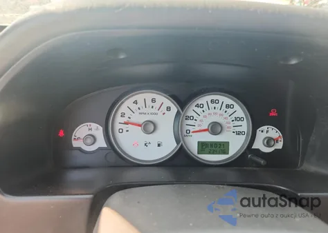 2005 Ford Escape Xlt z USA, uszkodzony, nr VIN 1FMYU93185KC50917